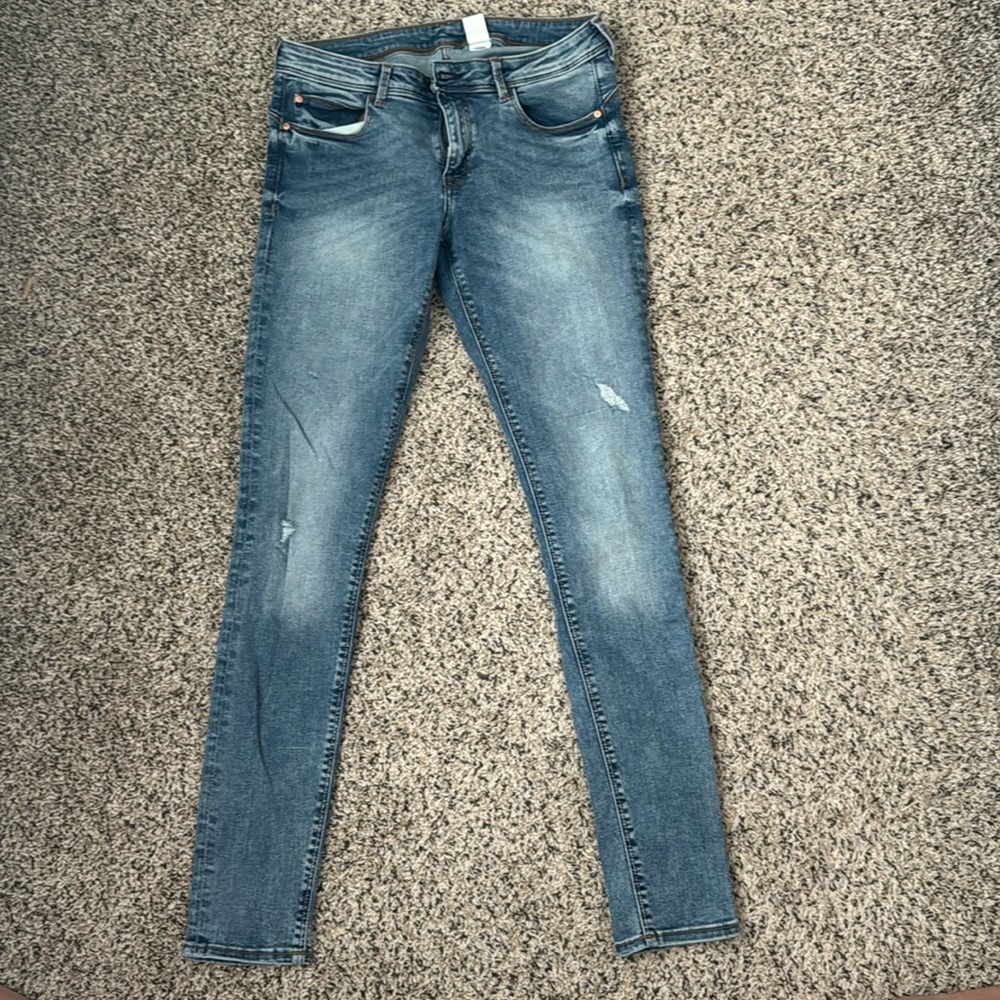 Low waist jegging. NWOT